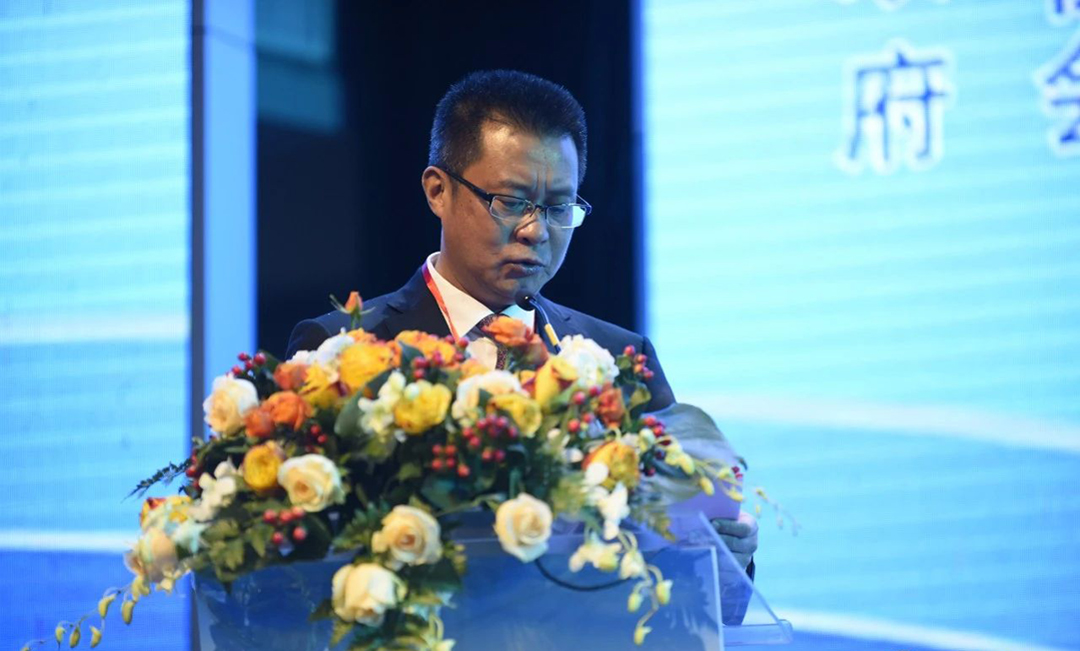 探讨翡翠珠宝玉器产业发展新方向——2020中国珠宝玉石首饰行业协会翡翠文化产业发展年会盛大启幕 (1).JPG