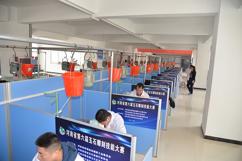 河南省第六届玉石雕刻大赛——现场报道 (3).jpg