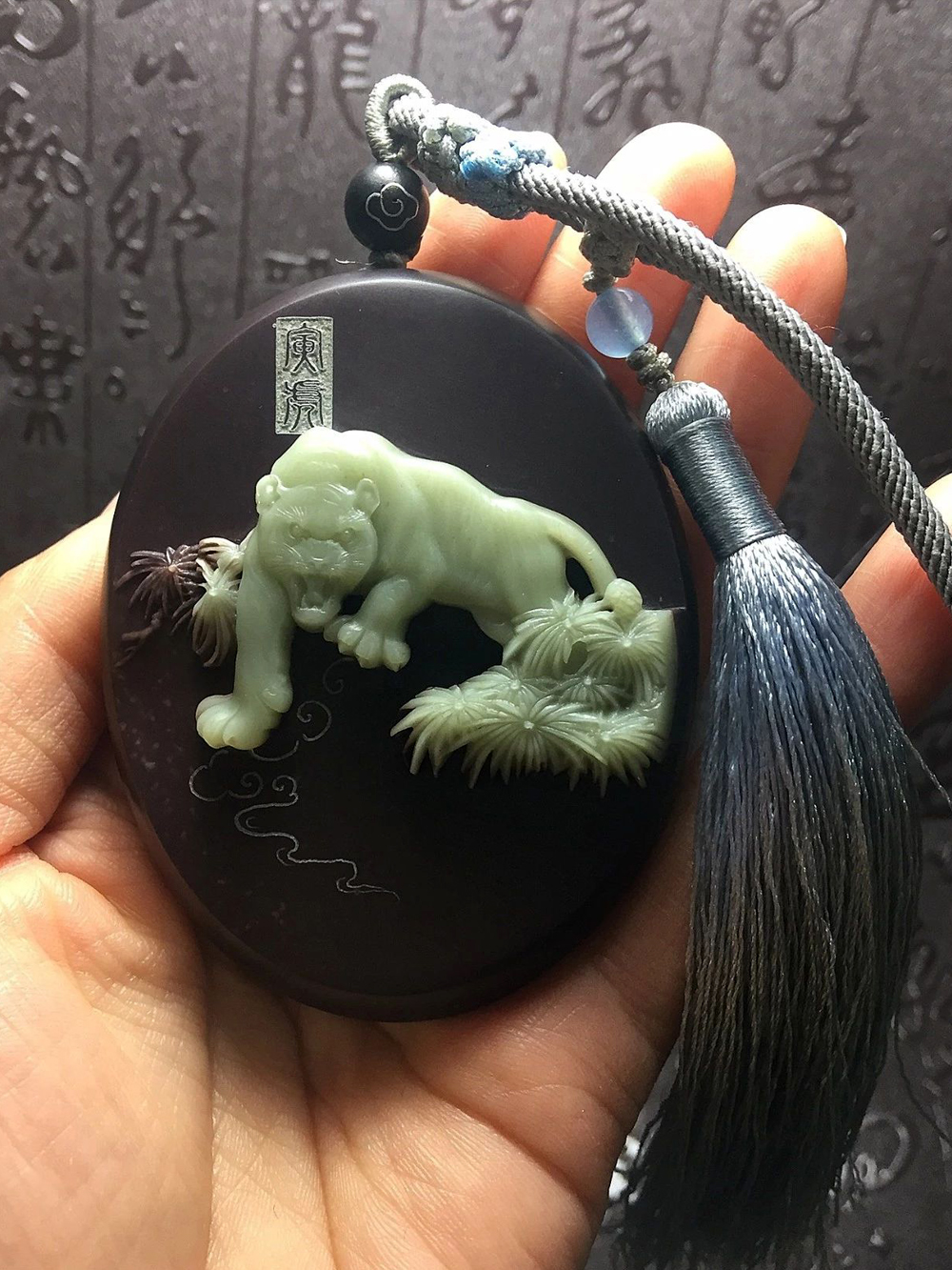 贵州紫袍玉--十二生肖作品鉴赏 - 新时代玉雕大师网-玉雕师名录